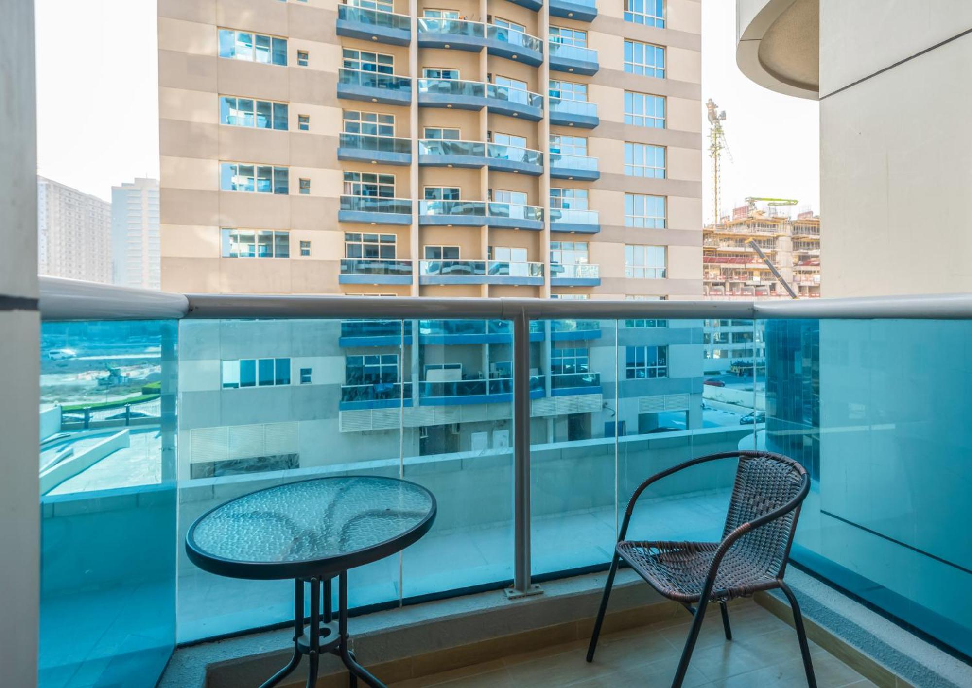 Live Spacious 3Br Apartment All En Suite & Balcony Дубай Екстер'єр фото